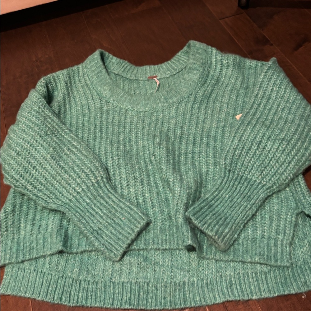 Free People Green Crew Neck Sweater with Ribbed Texture